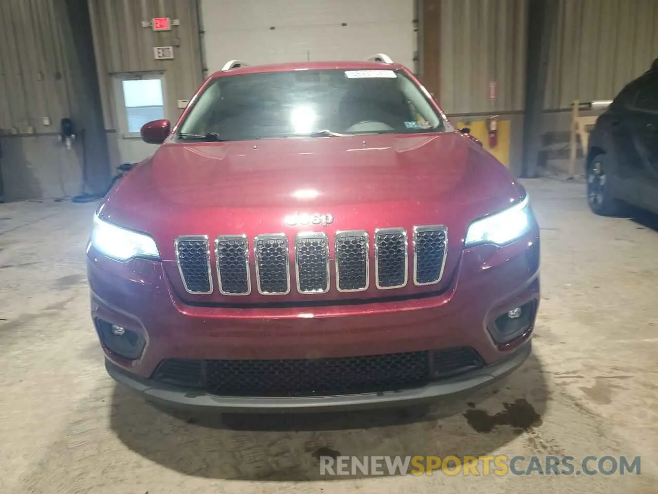 5 Photograph of a damaged car 1C4PJMLB6KD191113 JEEP GRAND CHER 2019