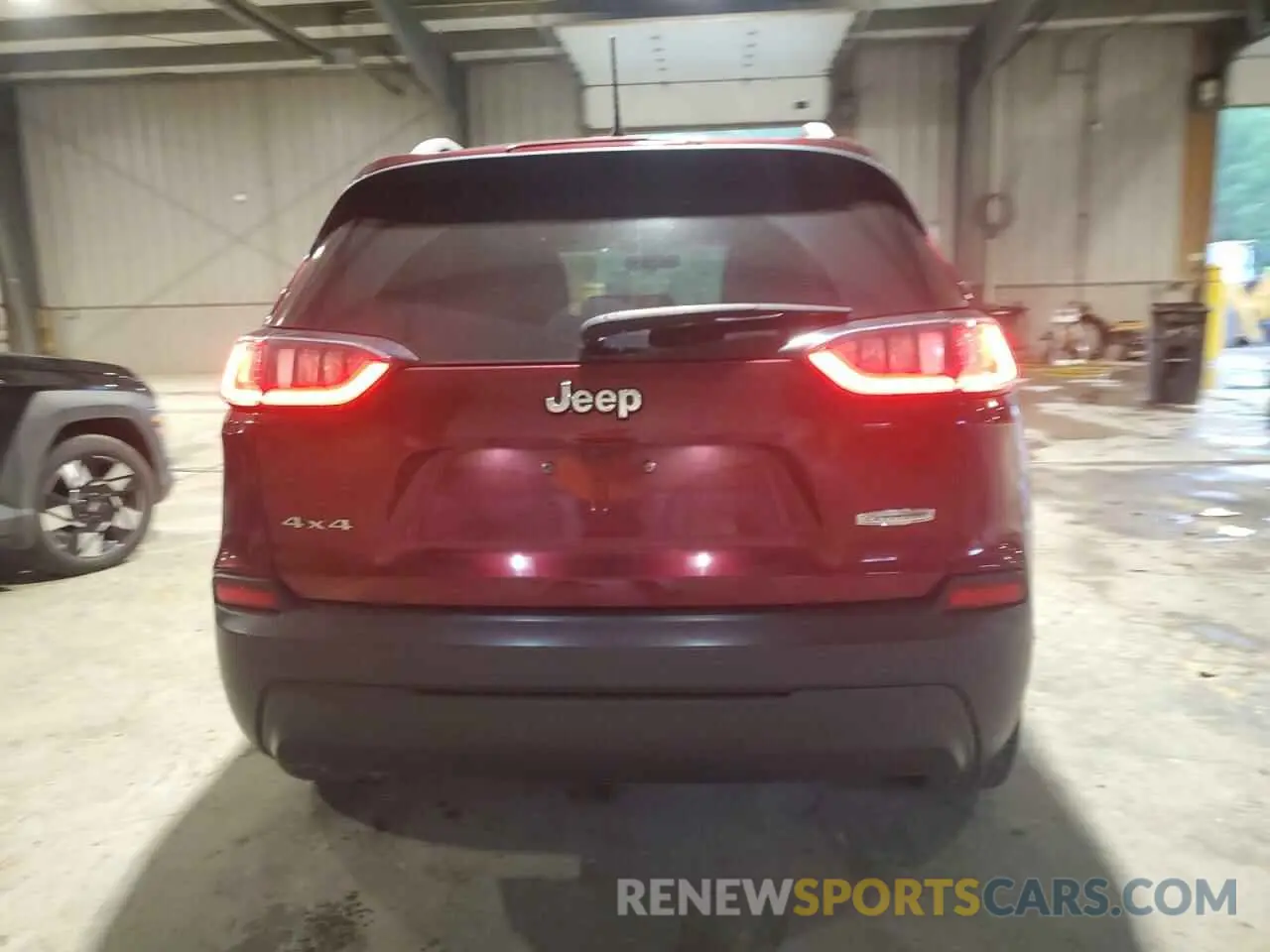 6 Photograph of a damaged car 1C4PJMLB6KD191113 JEEP GRAND CHER 2019