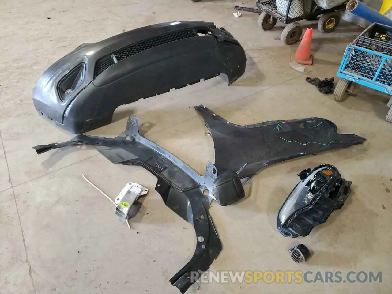 13 Photograph of a damaged car 1C4PJMLB6KD460985 JEEP GRAND CHER 2019