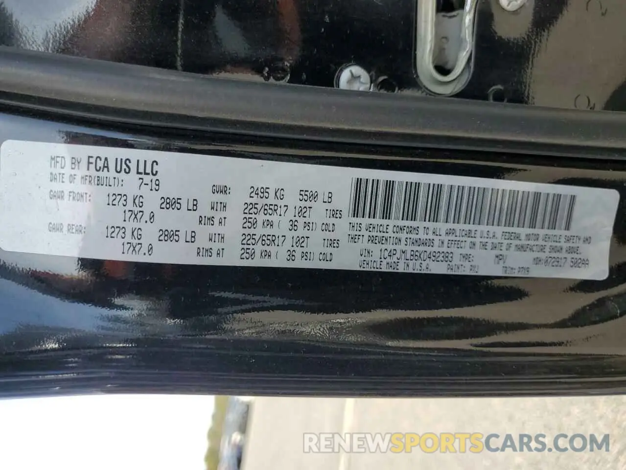 16 Photograph of a damaged car 1C4PJMLB6KD492383 JEEP GRAND CHER 2019