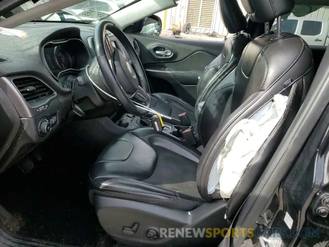 7 Photograph of a damaged car 1C4PJMLB7KD397721 JEEP GRAND CHER 2019