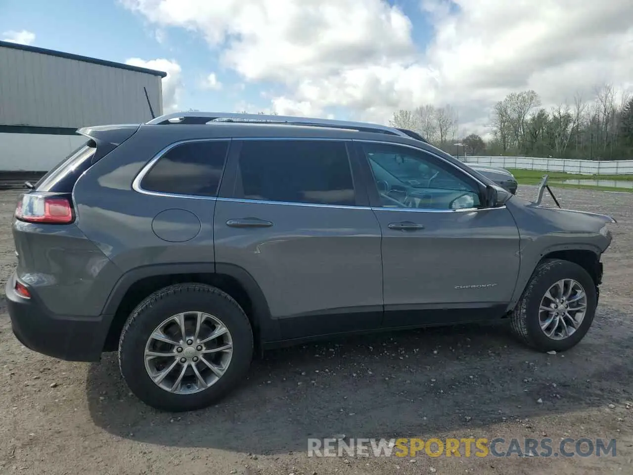 3 Photograph of a damaged car 1C4PJMLB7KD425727 JEEP GRAND CHER 2019