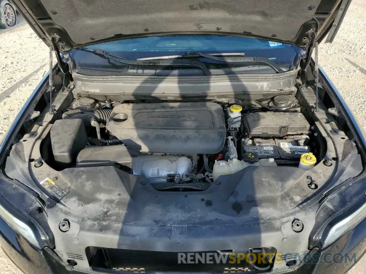 12 Photograph of a damaged car 1C4PJMLB7KD478458 JEEP GRAND CHER 2019