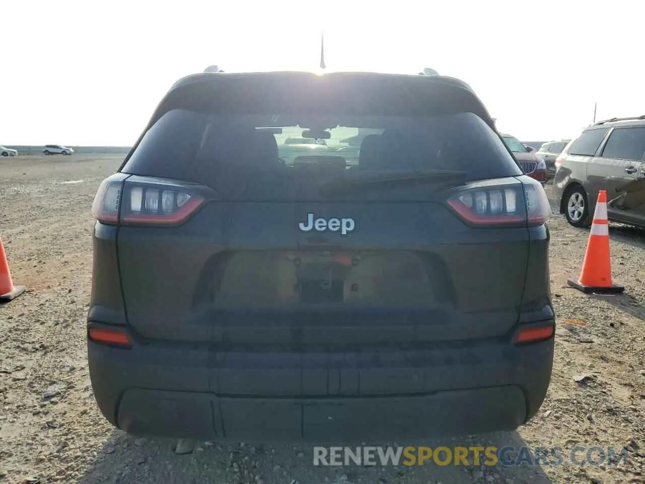 6 Photograph of a damaged car 1C4PJMLB7KD478458 JEEP GRAND CHER 2019