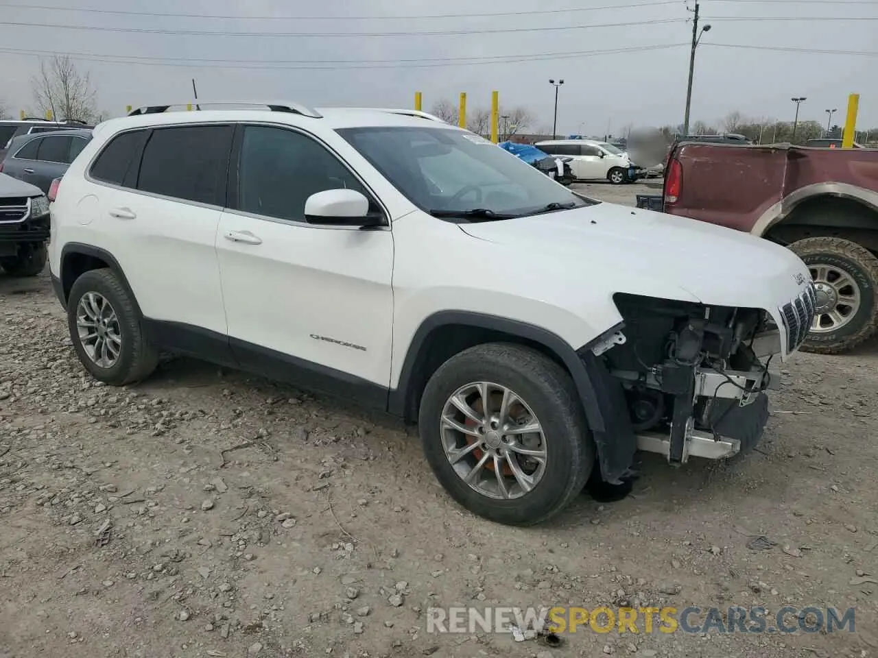 4 Photograph of a damaged car 1C4PJMLB8KD140938 JEEP GRAND CHER 2019