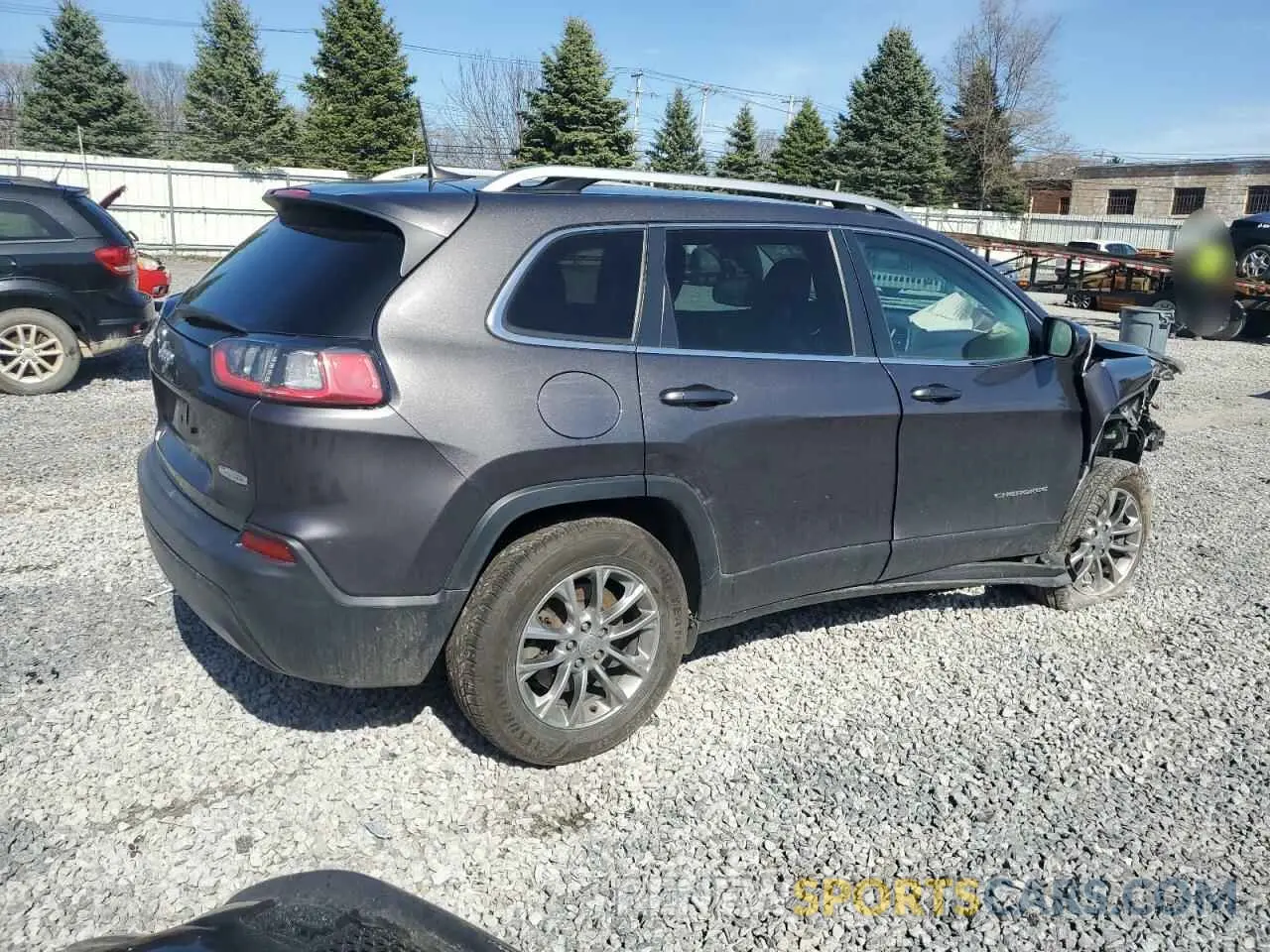 3 Photograph of a damaged car 1C4PJMLB8KD233703 JEEP GRAND CHER 2019
