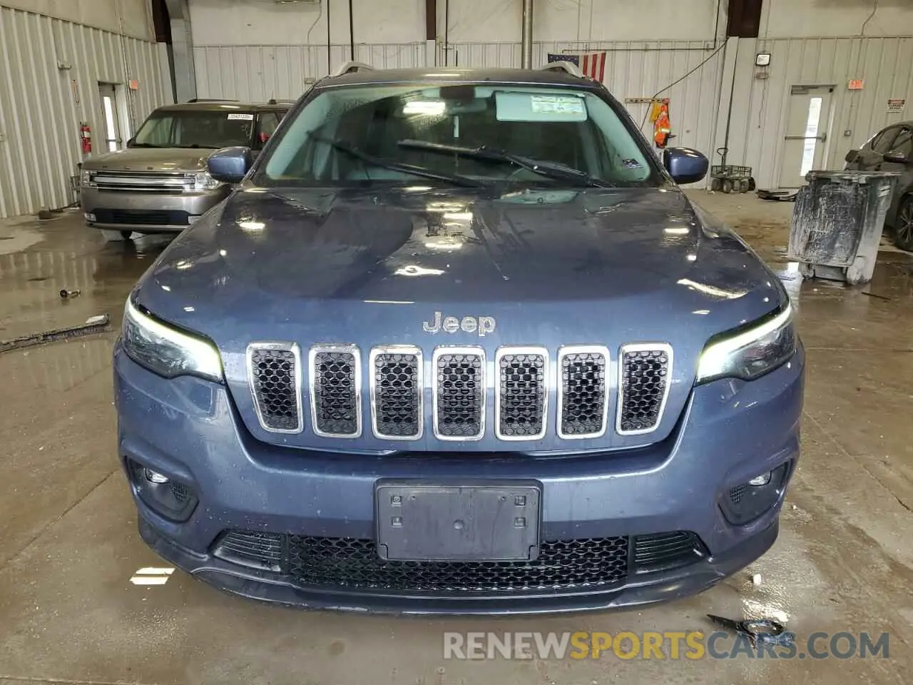 5 Photograph of a damaged car 1C4PJMLB8KD386601 JEEP GRAND CHER 2019