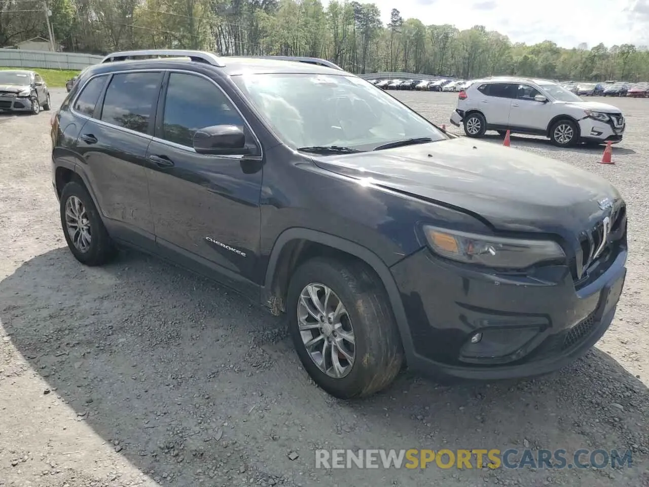 4 Photograph of a damaged car 1C4PJMLB9KD106717 JEEP GRAND CHER 2019