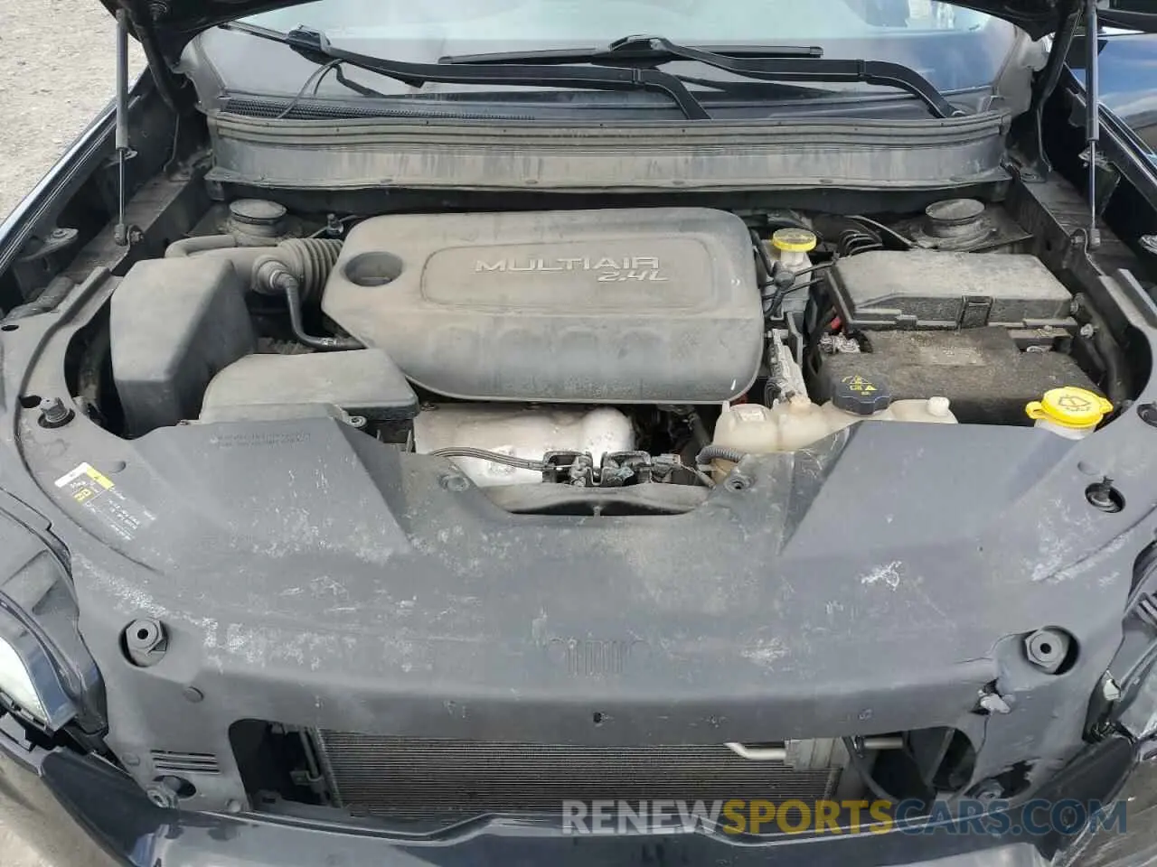 12 Photograph of a damaged car 1C4PJMLB9KD191316 JEEP GRAND CHER 2019