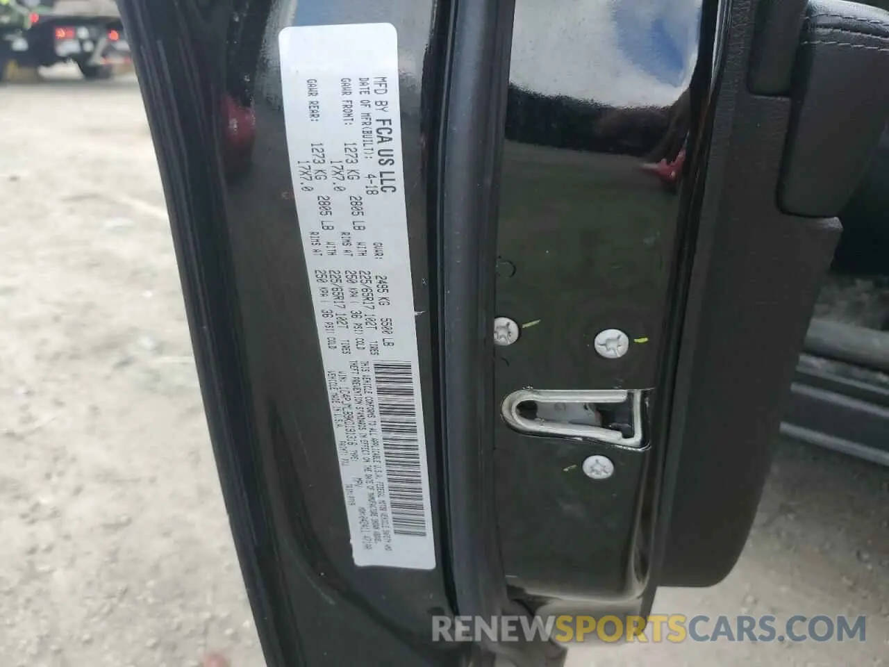 13 Photograph of a damaged car 1C4PJMLB9KD191316 JEEP GRAND CHER 2019