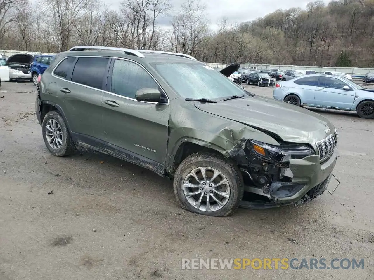 4 Photograph of a damaged car 1C4PJMLB9KD378703 JEEP GRAND CHER 2019