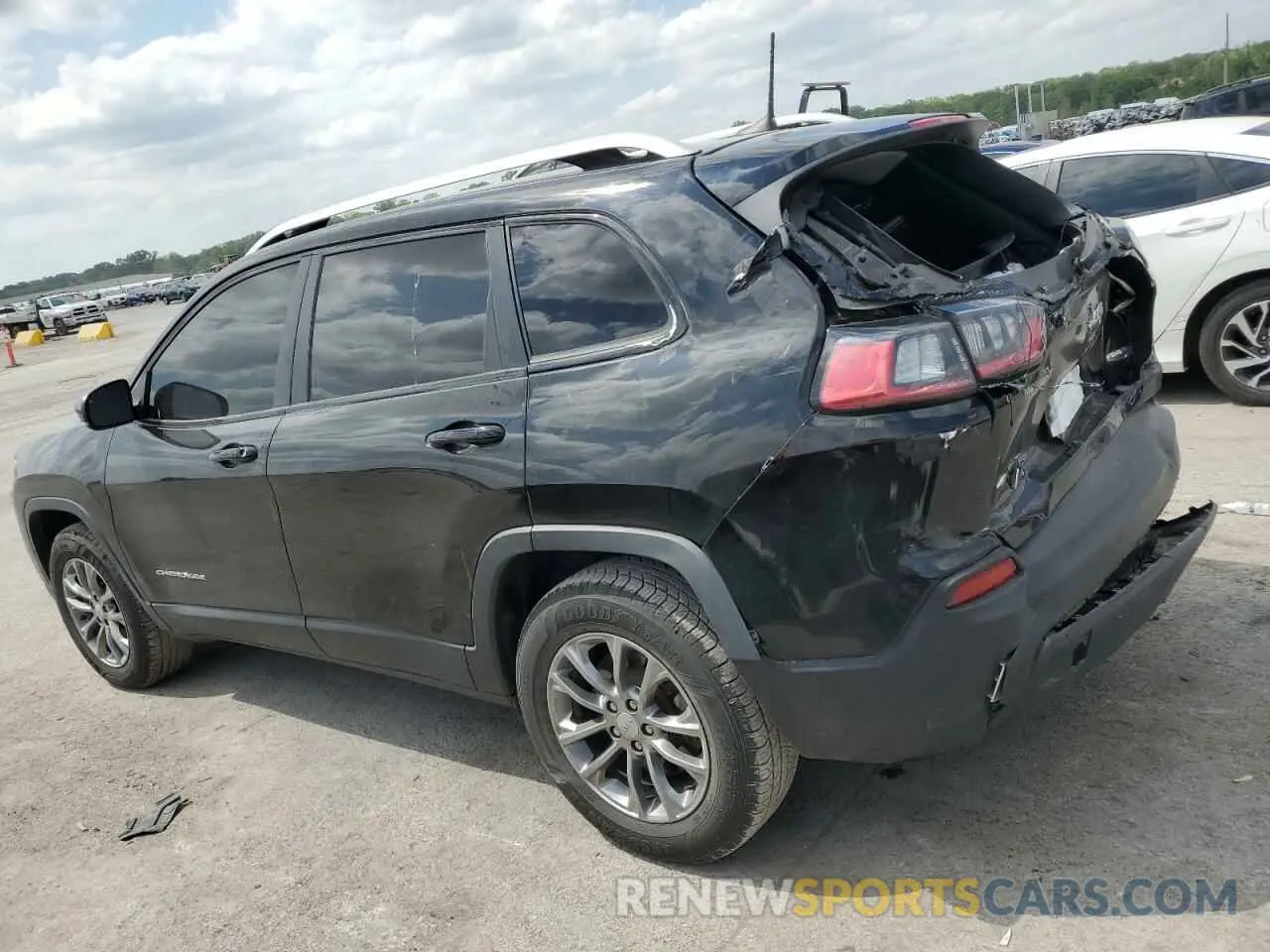 2 Photograph of a damaged car 1C4PJMLB9KD393699 JEEP GRAND CHER 2019