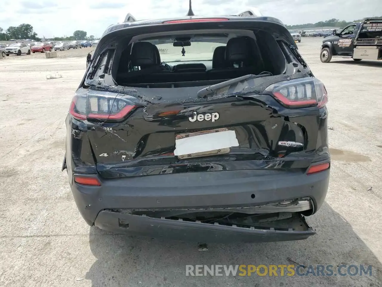 6 Photograph of a damaged car 1C4PJMLB9KD393699 JEEP GRAND CHER 2019
