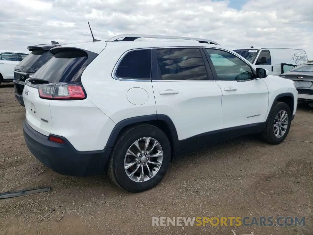3 Photograph of a damaged car 1C4PJMLB9KD453108 JEEP GRAND CHER 2019