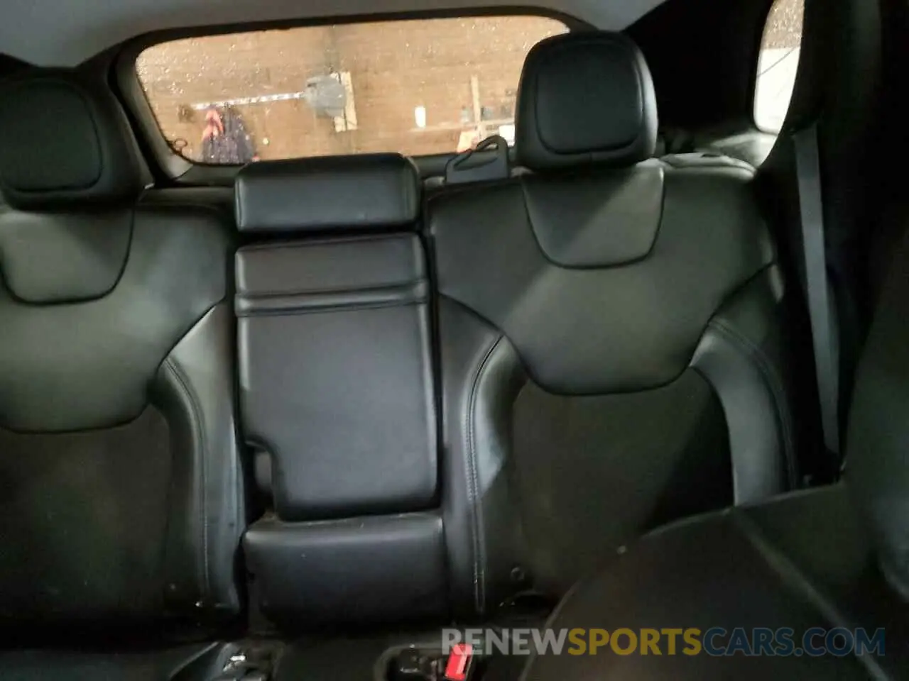 10 Photograph of a damaged car 1C4PJMLBXKD233752 JEEP GRAND CHER 2019