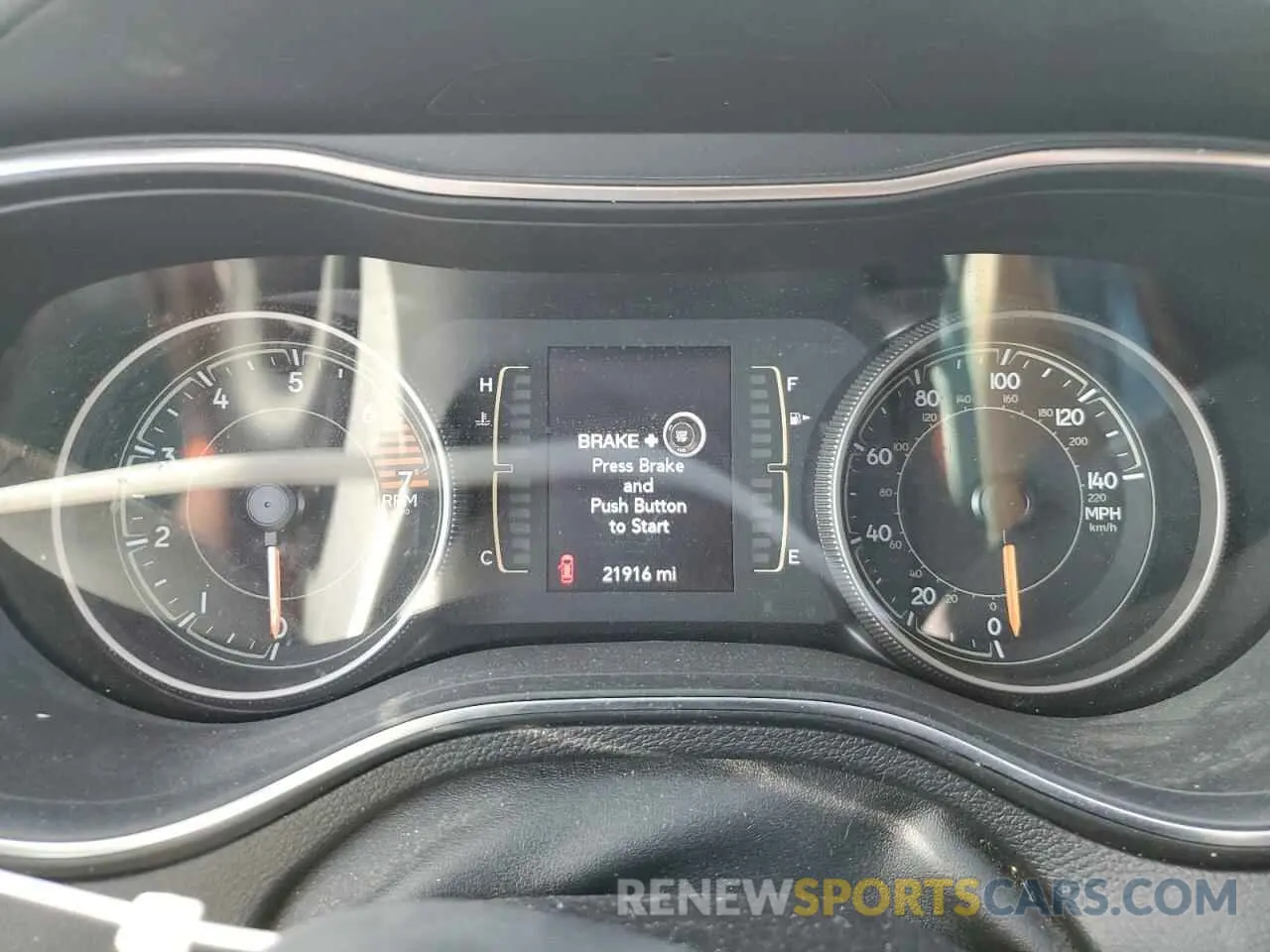 9 Photograph of a damaged car 1C4PJMLBXKD354247 JEEP GRAND CHER 2019