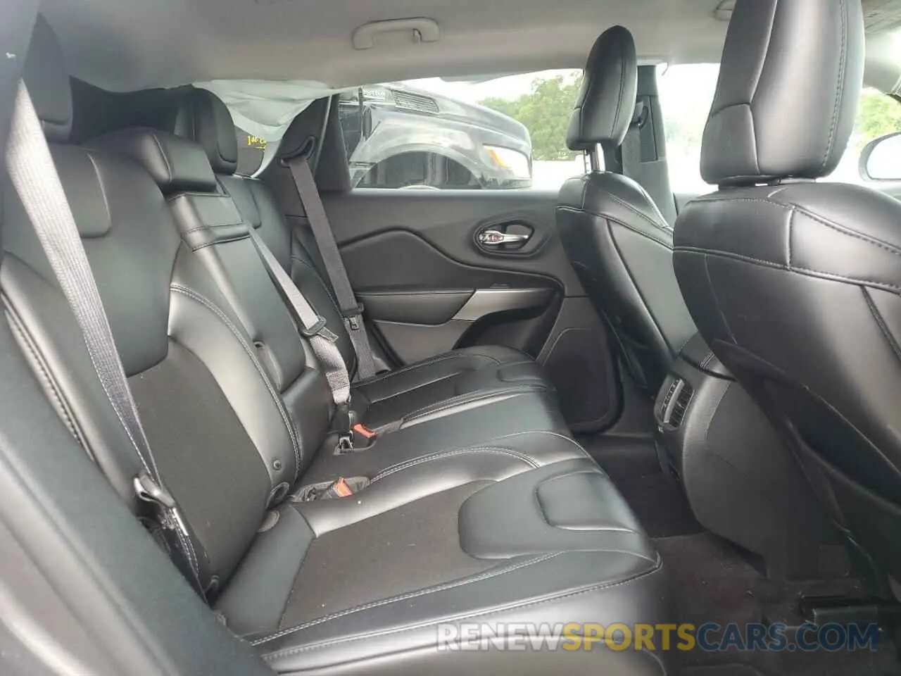 11 Photograph of a damaged car 1C4PJMLN9KD254487 JEEP GRAND CHER 2019