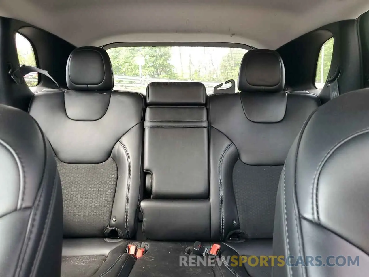 10 Photograph of a damaged car 1C4PJMLNXKD192548 JEEP GRAND CHER 2019