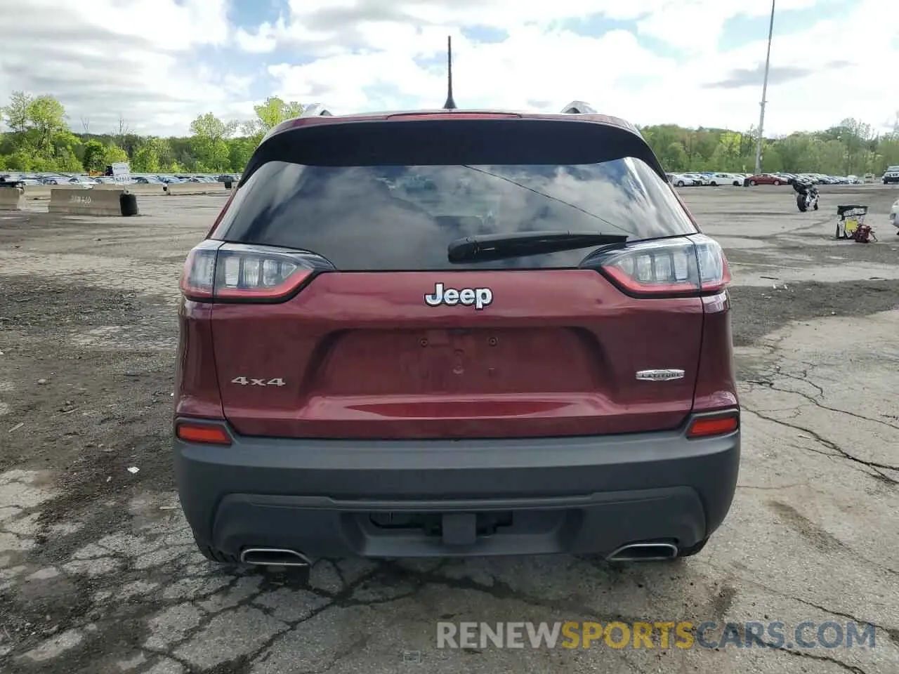 6 Photograph of a damaged car 1C4PJMLNXKD192548 JEEP GRAND CHER 2019