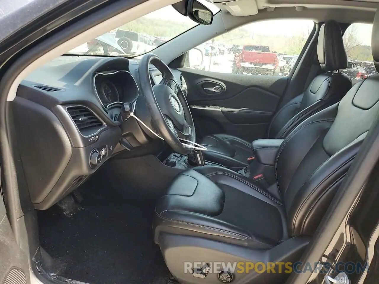 7 Photograph of a damaged car 1C4PJMLX0KD270627 JEEP GRAND CHER 2019