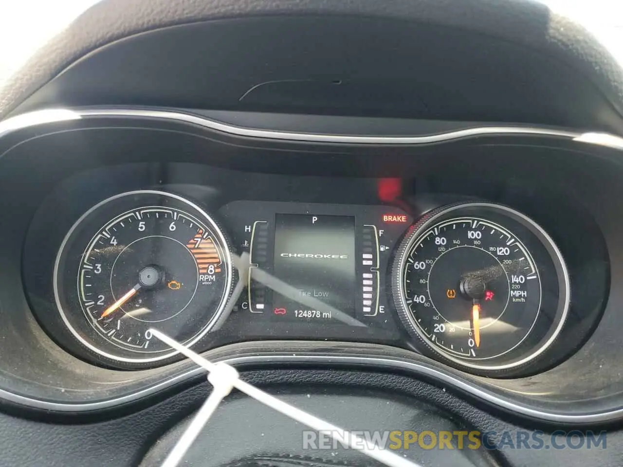 9 Photograph of a damaged car 1C4PJMLX0KD271132 JEEP GRAND CHER 2019