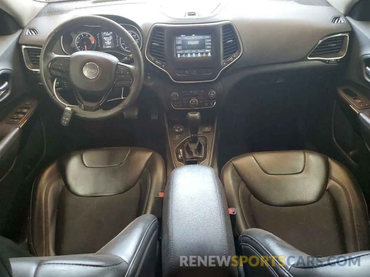 8 Photograph of a damaged car 1C4PJMLX0KD367701 JEEP GRAND CHER 2019
