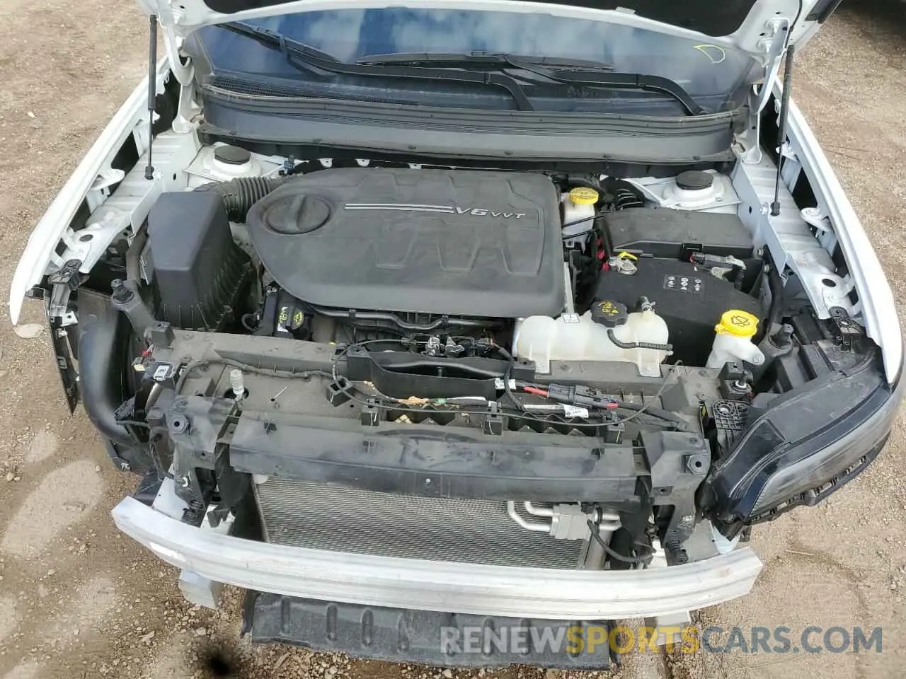 11 Photograph of a damaged car 1C4PJMLX0KD372848 JEEP GRAND CHER 2019