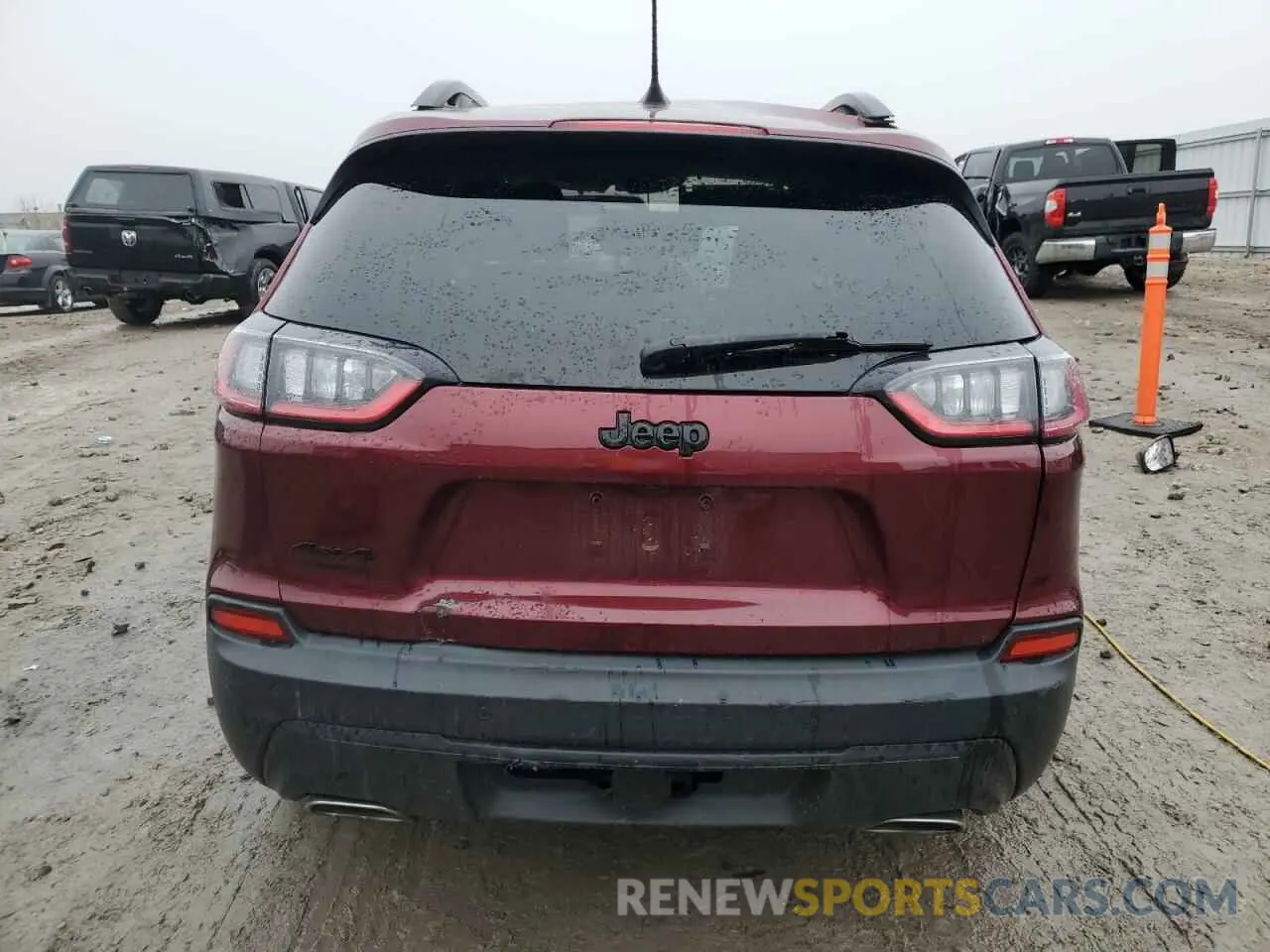 6 Photograph of a damaged car 1C4PJMLX1KD492464 JEEP GRAND CHER 2019