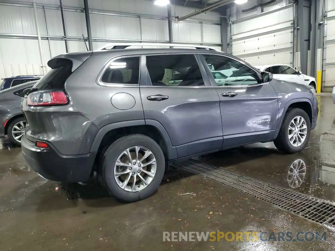 3 Photograph of a damaged car 1C4PJMLX2KD208632 JEEP GRAND CHER 2019