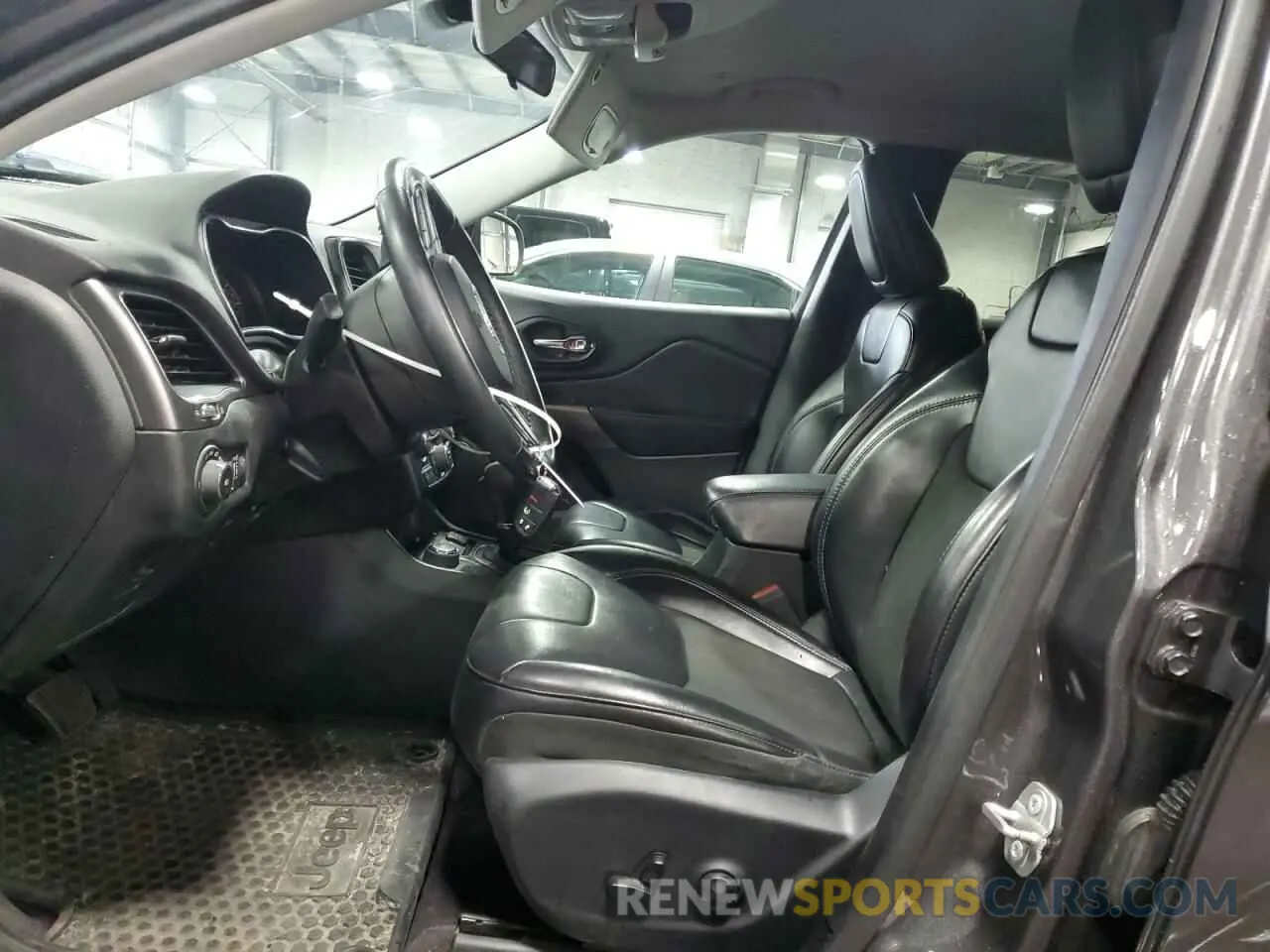 7 Photograph of a damaged car 1C4PJMLX2KD208632 JEEP GRAND CHER 2019