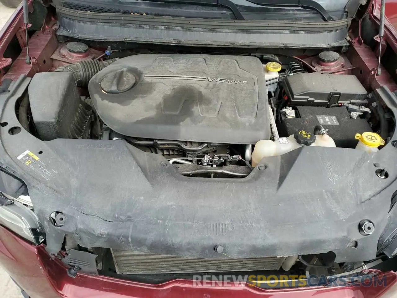 12 Photograph of a damaged car 1C4PJMLX2KD422696 JEEP GRAND CHER 2019