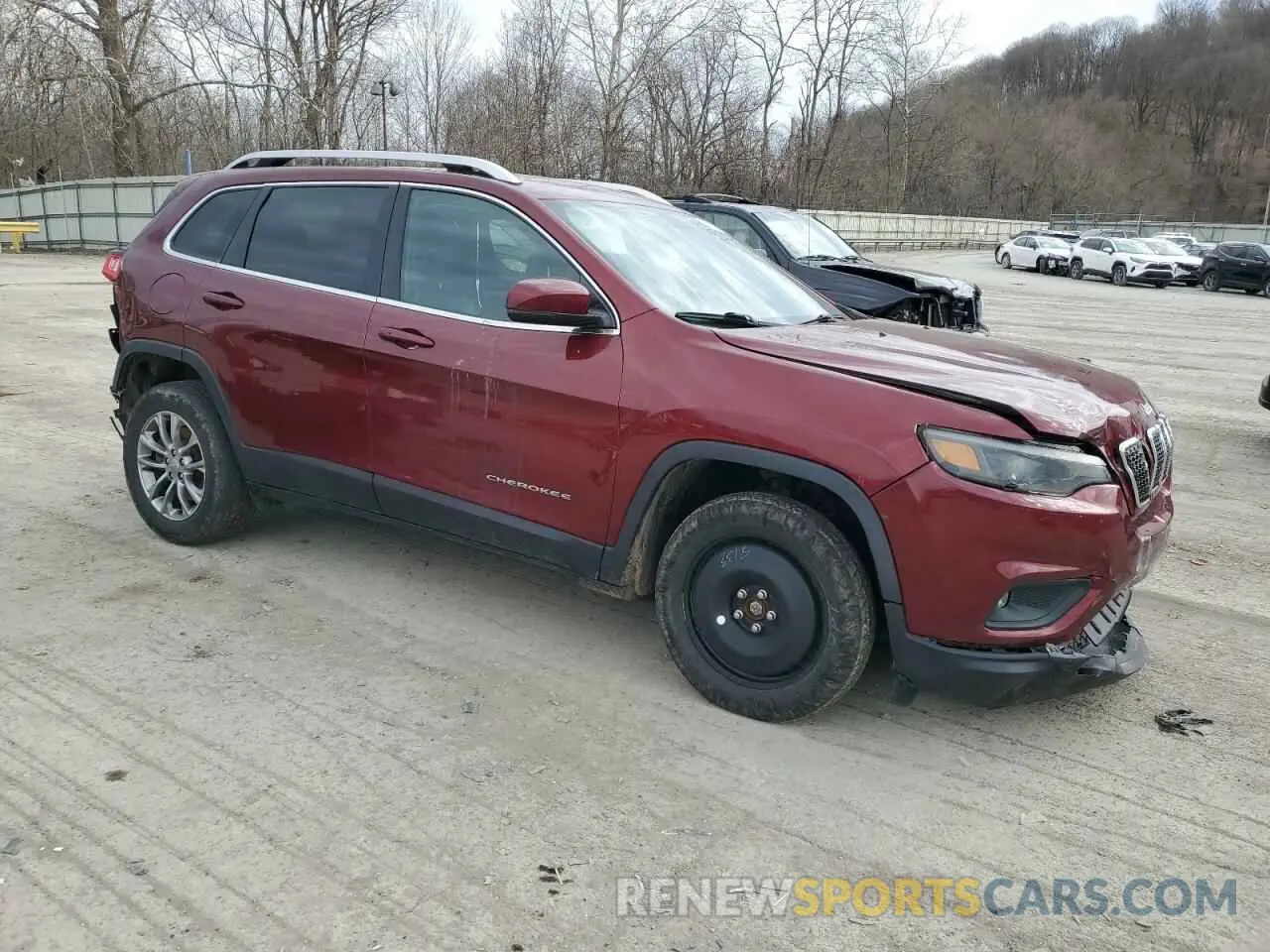 4 Photograph of a damaged car 1C4PJMLX2KD422696 JEEP GRAND CHER 2019