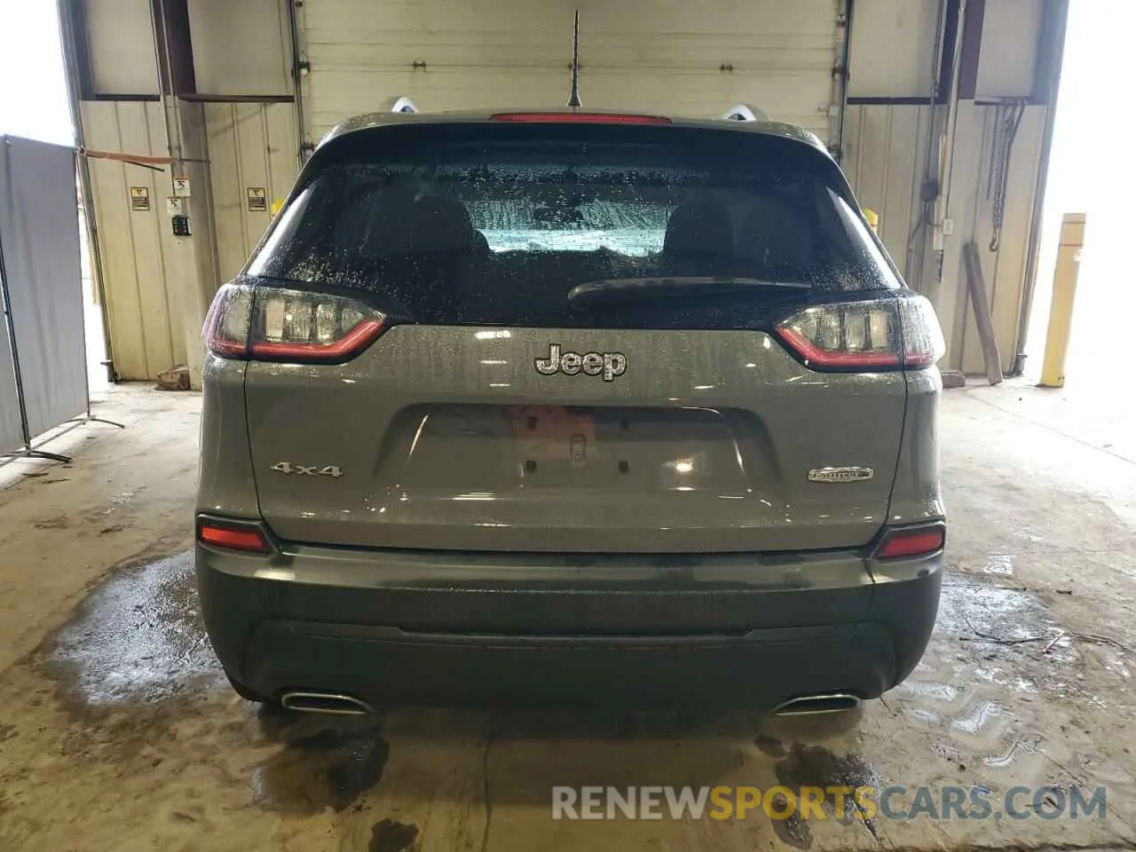 6 Photograph of a damaged car 1C4PJMLX3KD469249 JEEP GRAND CHER 2019