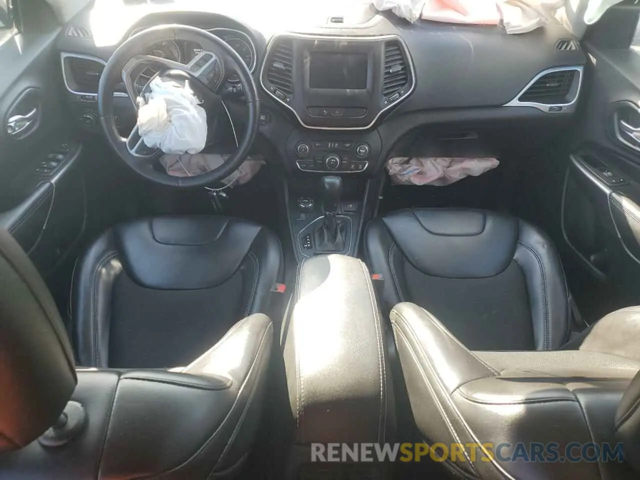 8 Photograph of a damaged car 1C4PJMLX3KD469249 JEEP GRAND CHER 2019