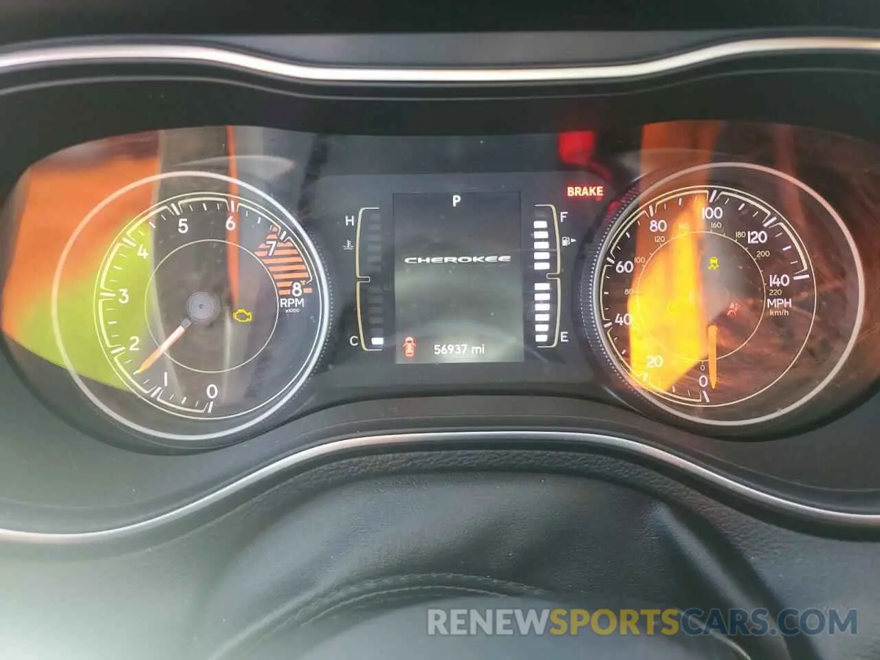 9 Photograph of a damaged car 1C4PJMLX3KD469249 JEEP GRAND CHER 2019
