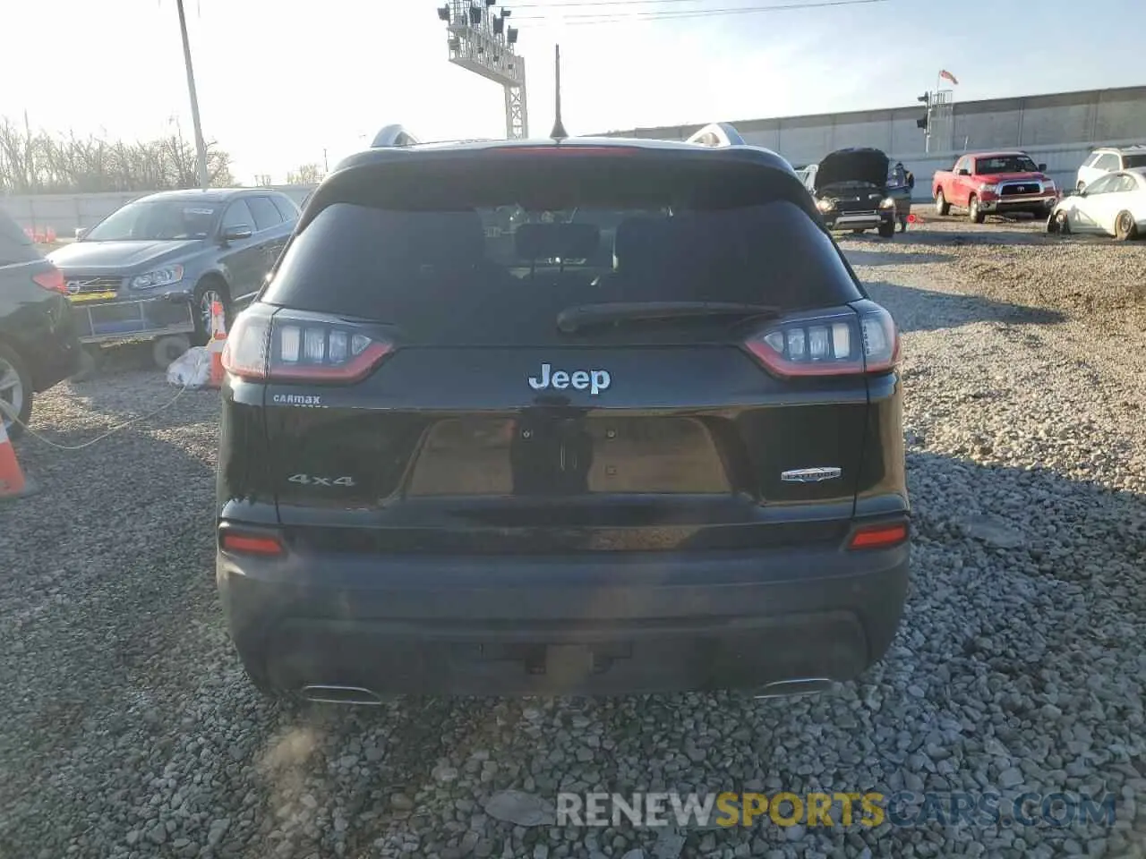 6 Photograph of a damaged car 1C4PJMLX6KD106539 JEEP GRAND CHER 2019