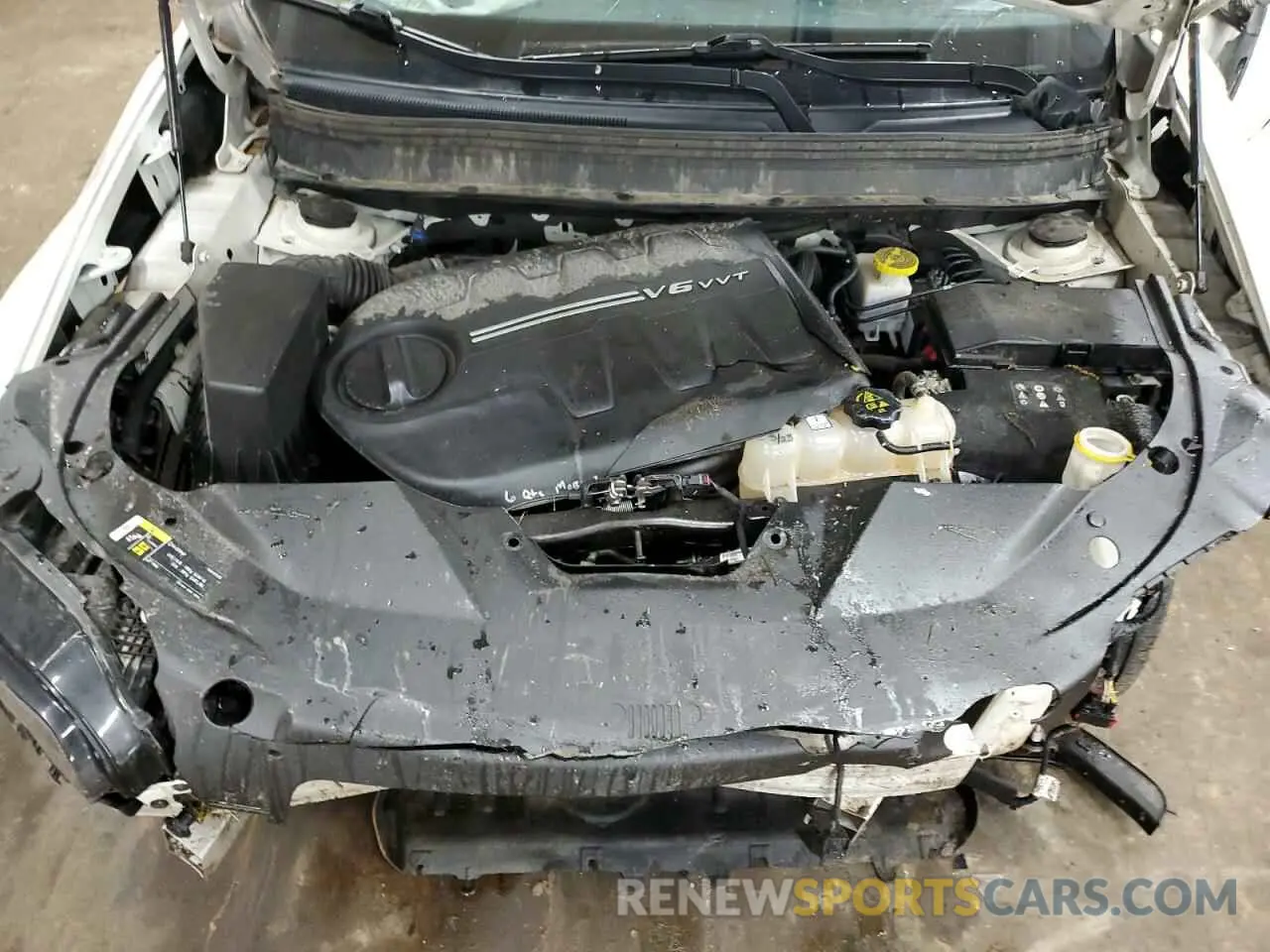 11 Photograph of a damaged car 1C4PJMLX6KD301833 JEEP GRAND CHER 2019