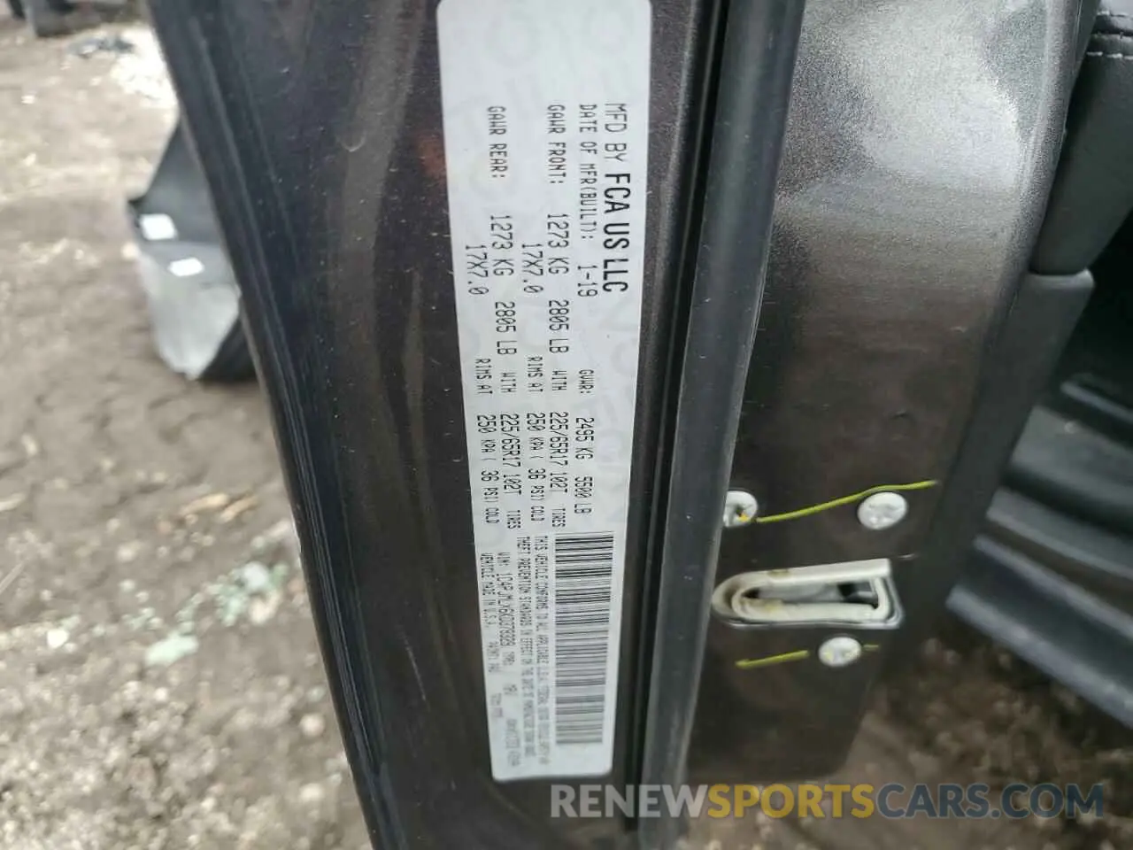 12 Photograph of a damaged car 1C4PJMLX6KD378329 JEEP GRAND CHER 2019