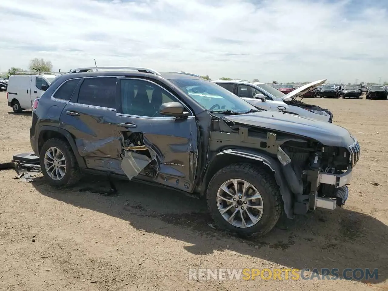 4 Photograph of a damaged car 1C4PJMLX7KD271273 JEEP GRAND CHER 2019
