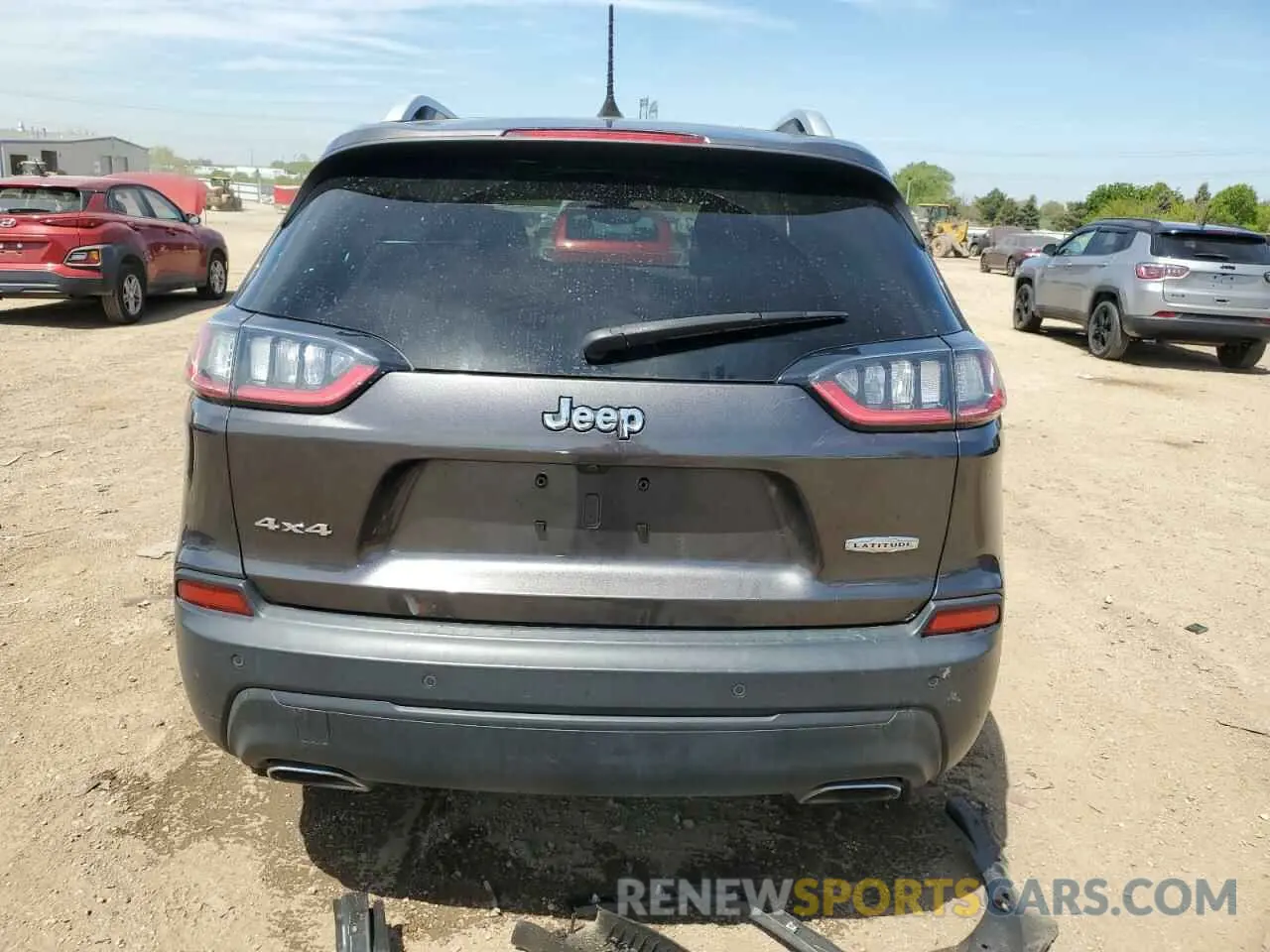 6 Photograph of a damaged car 1C4PJMLX7KD271273 JEEP GRAND CHER 2019