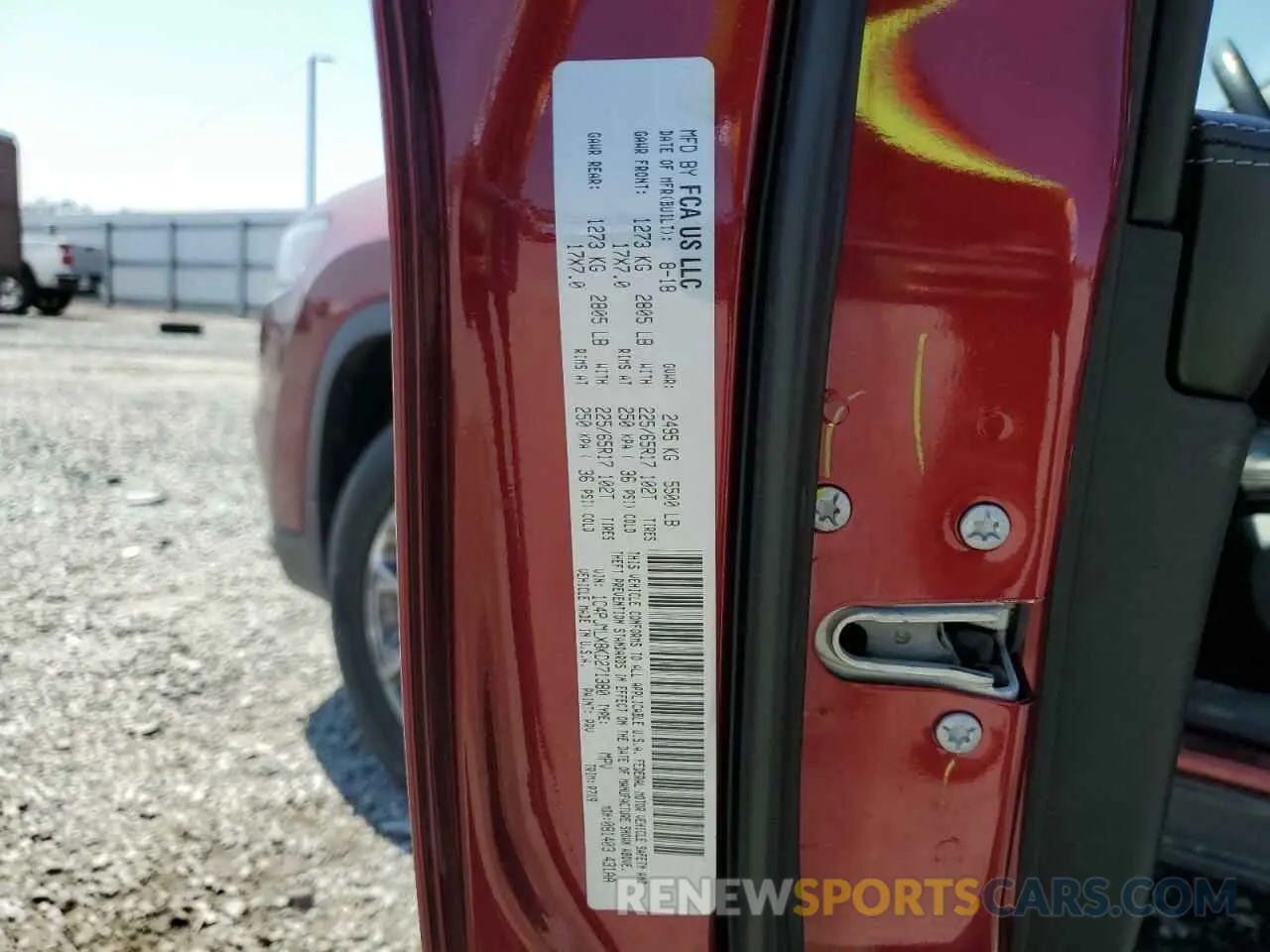 13 Photograph of a damaged car 1C4PJMLX8KD271380 JEEP GRAND CHER 2019