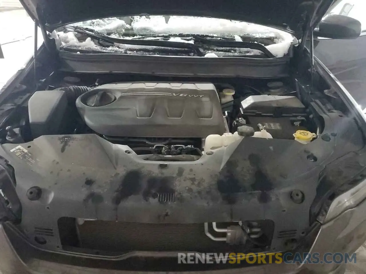 12 Photograph of a damaged car 1C4PJMLX9KD120922 JEEP GRAND CHER 2019