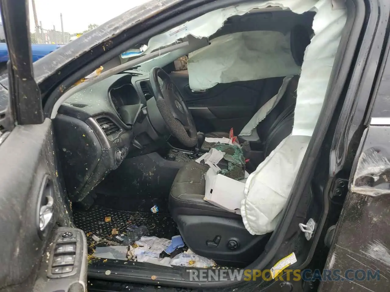 7 Photograph of a damaged car 1C4PJMLXXKD127958 JEEP GRAND CHER 2019
