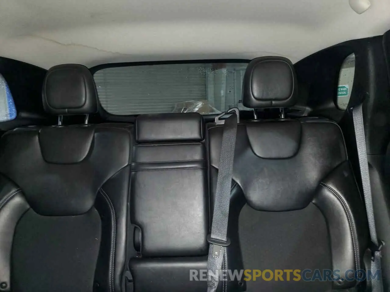 10 Photograph of a damaged car 1C4PJMLXXKD218714 JEEP GRAND CHER 2019