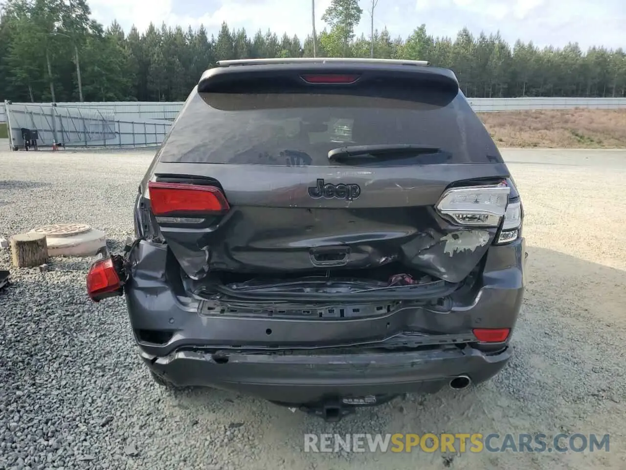 6 Photograph of a damaged car 1C4RJEAG0KC681033 JEEP GRAND CHER 2019