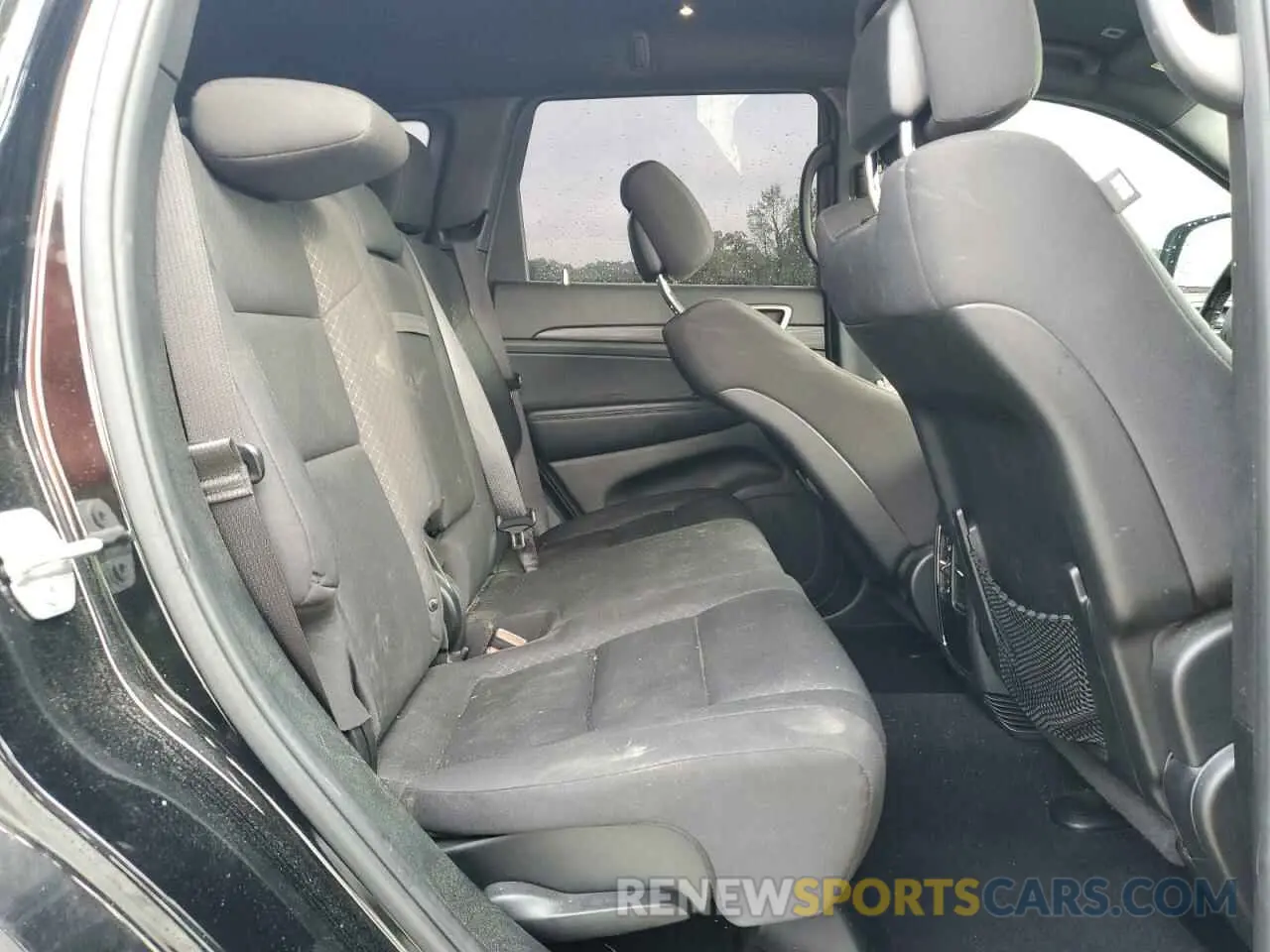 11 Photograph of a damaged car 1C4RJEAG1KC662264 JEEP GRAND CHER 2019