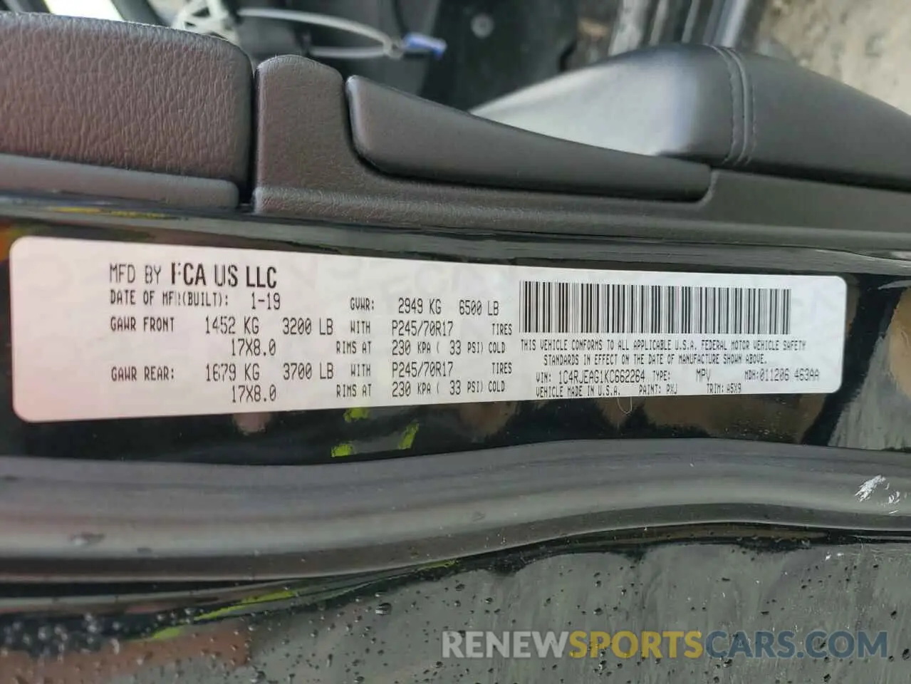 14 Photograph of a damaged car 1C4RJEAG1KC662264 JEEP GRAND CHER 2019