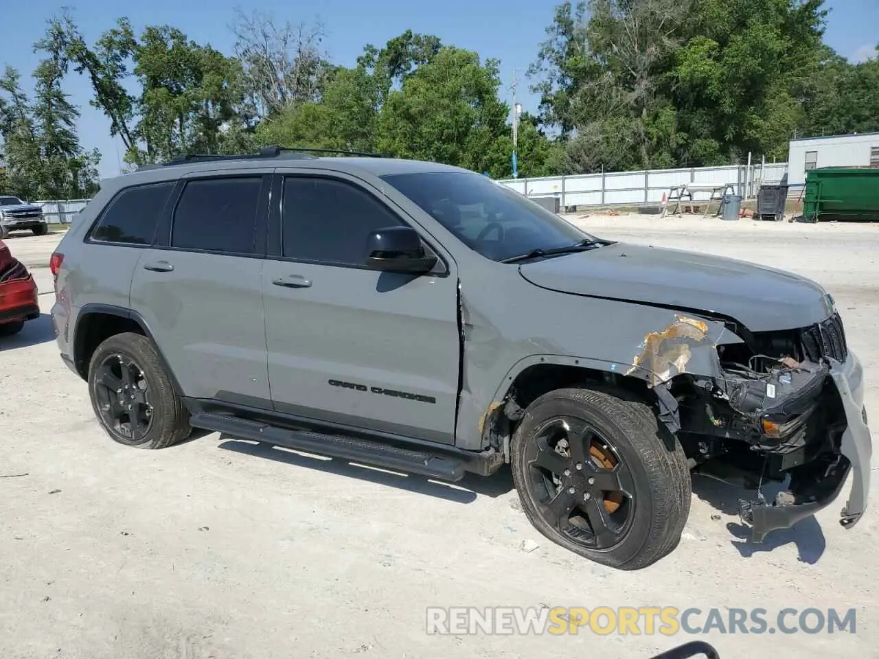 4 Photograph of a damaged car 1C4RJEAG1KC699315 JEEP GRAND CHER 2019