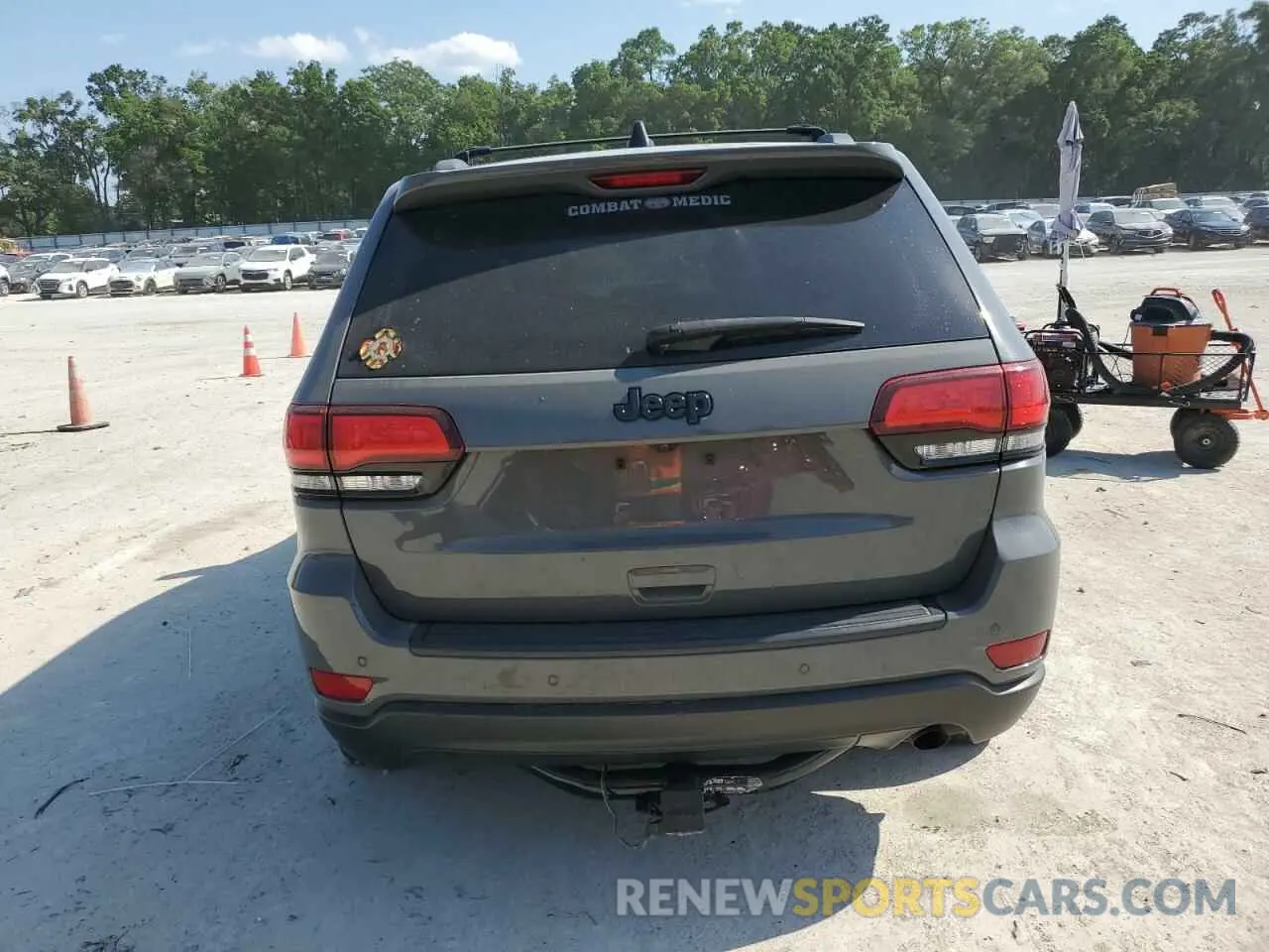6 Photograph of a damaged car 1C4RJEAG1KC699315 JEEP GRAND CHER 2019