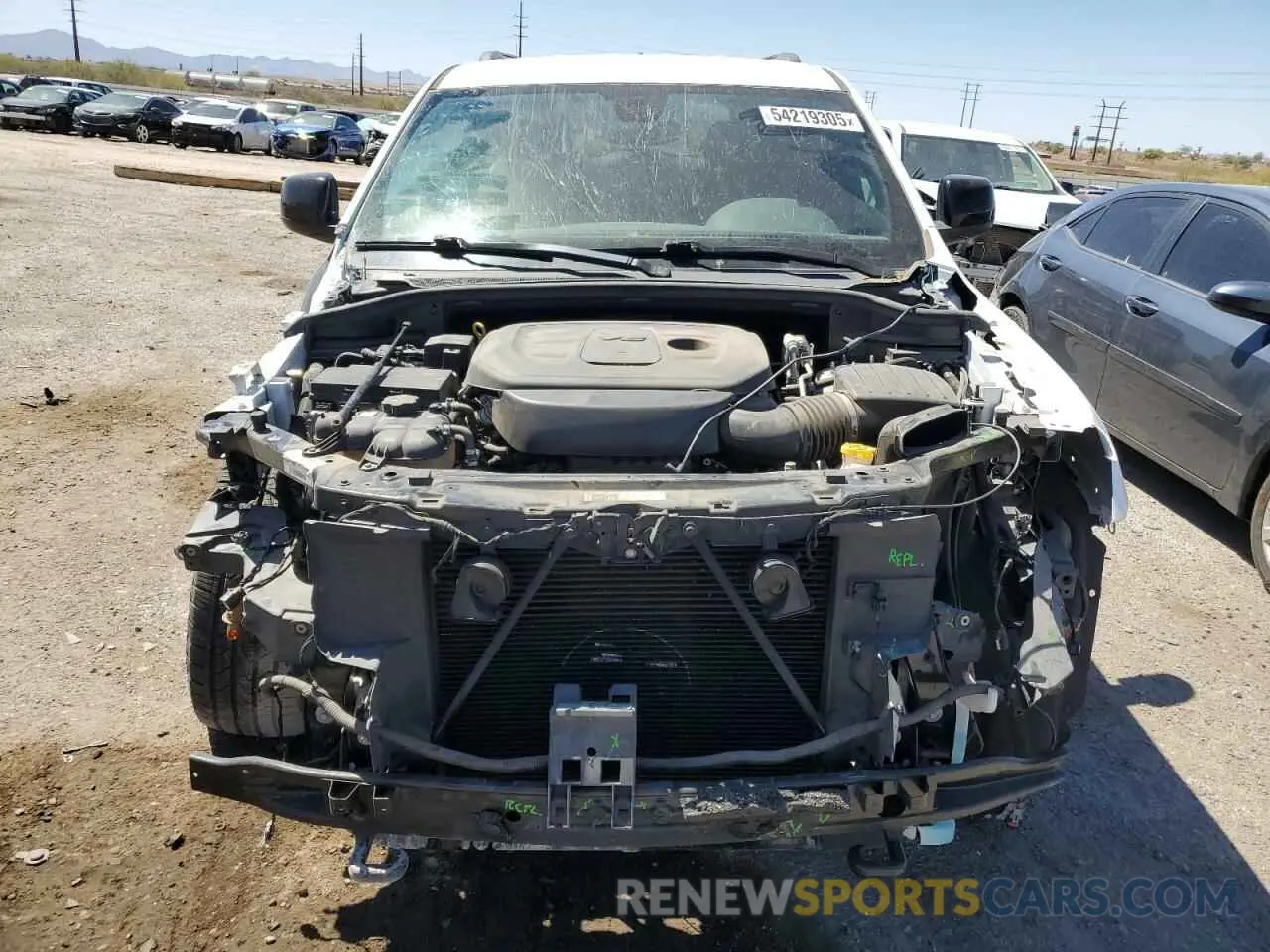 5 Photograph of a damaged car 1C4RJEAG1KC826614 JEEP GRAND CHER 2019